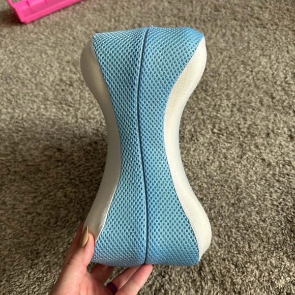 Cool Gel Leg & Knee Memory Foam Side Sleeper Support Pillow - Picture 2 of 7